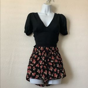 Nasty gal crop top Size US 2